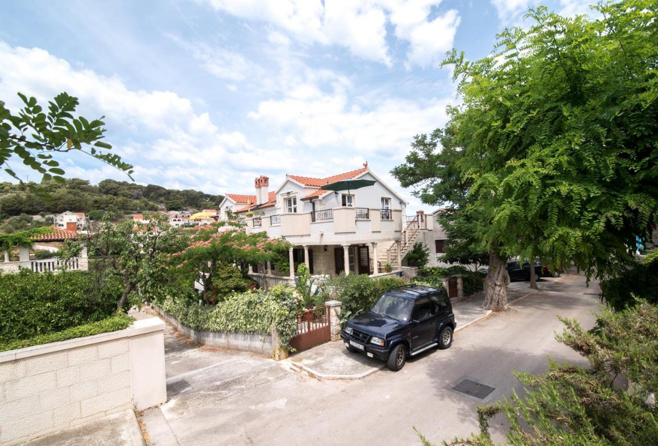 פוסטיר Apartments Mare מראה חיצוני תמונה