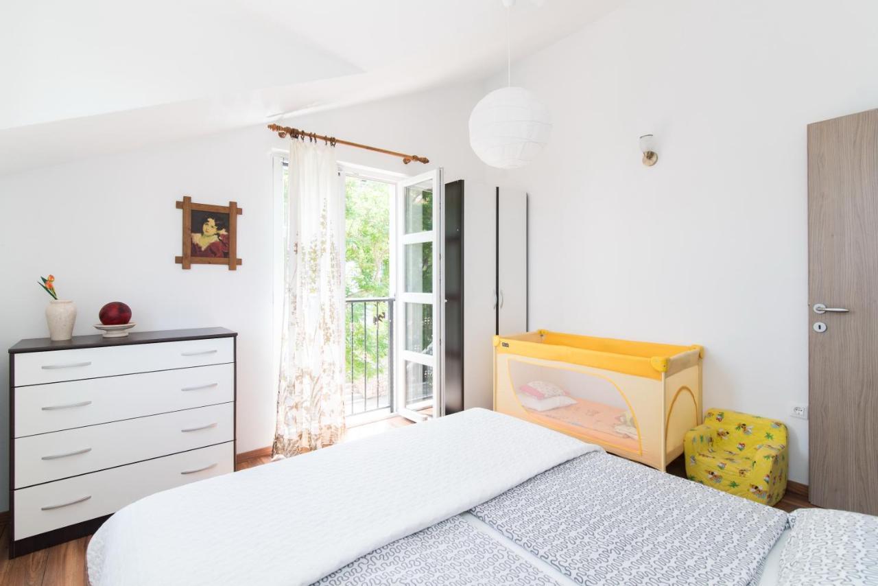 פוסטיר Apartments Mare מראה חיצוני תמונה
