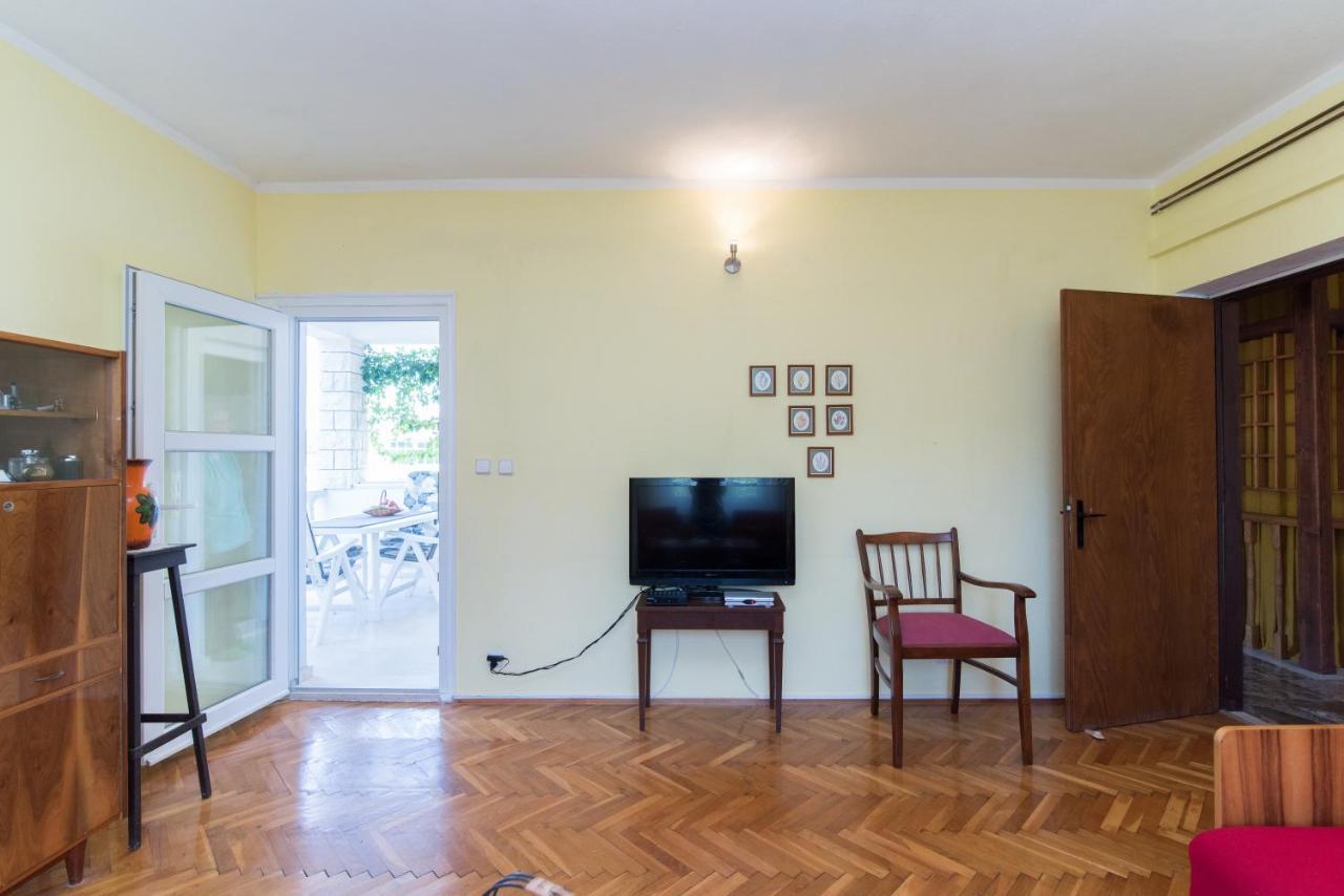 פוסטיר Apartments Mare מראה חיצוני תמונה