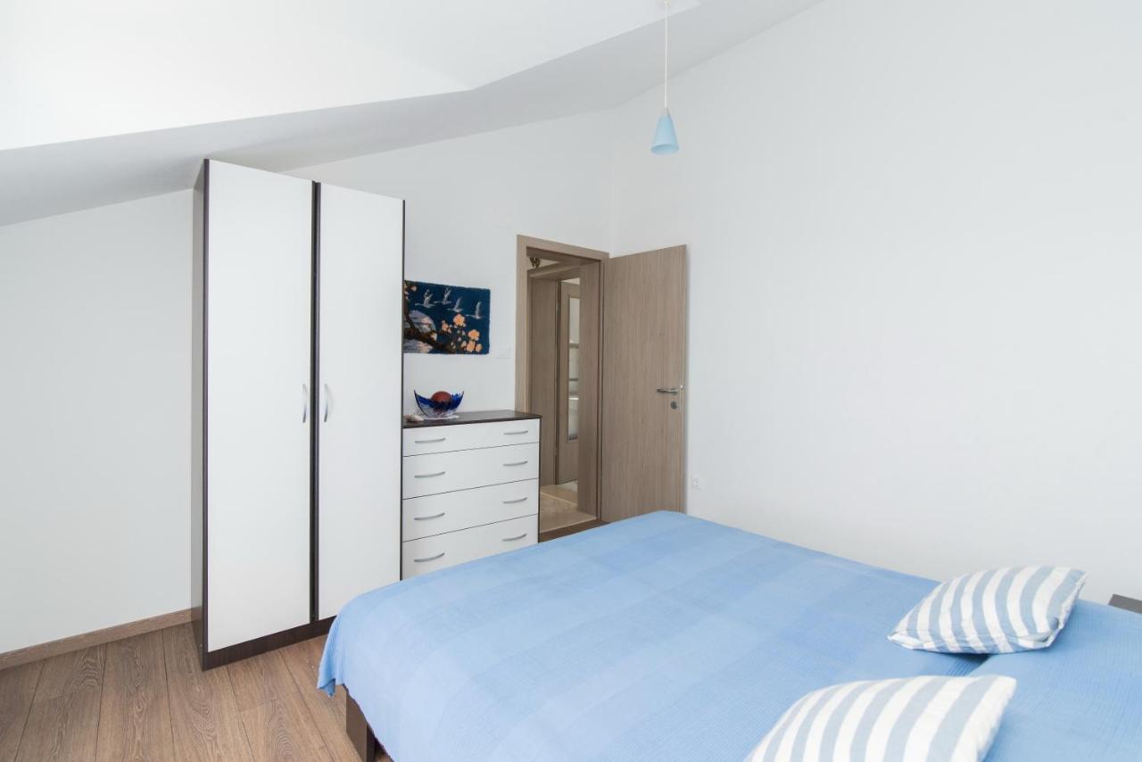 פוסטיר Apartments Mare מראה חיצוני תמונה