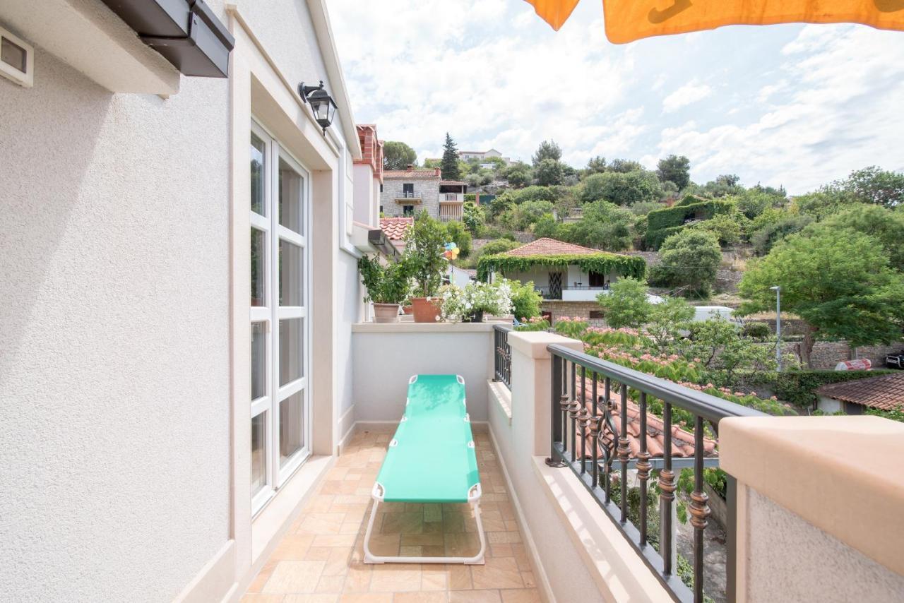 פוסטיר Apartments Mare מראה חיצוני תמונה