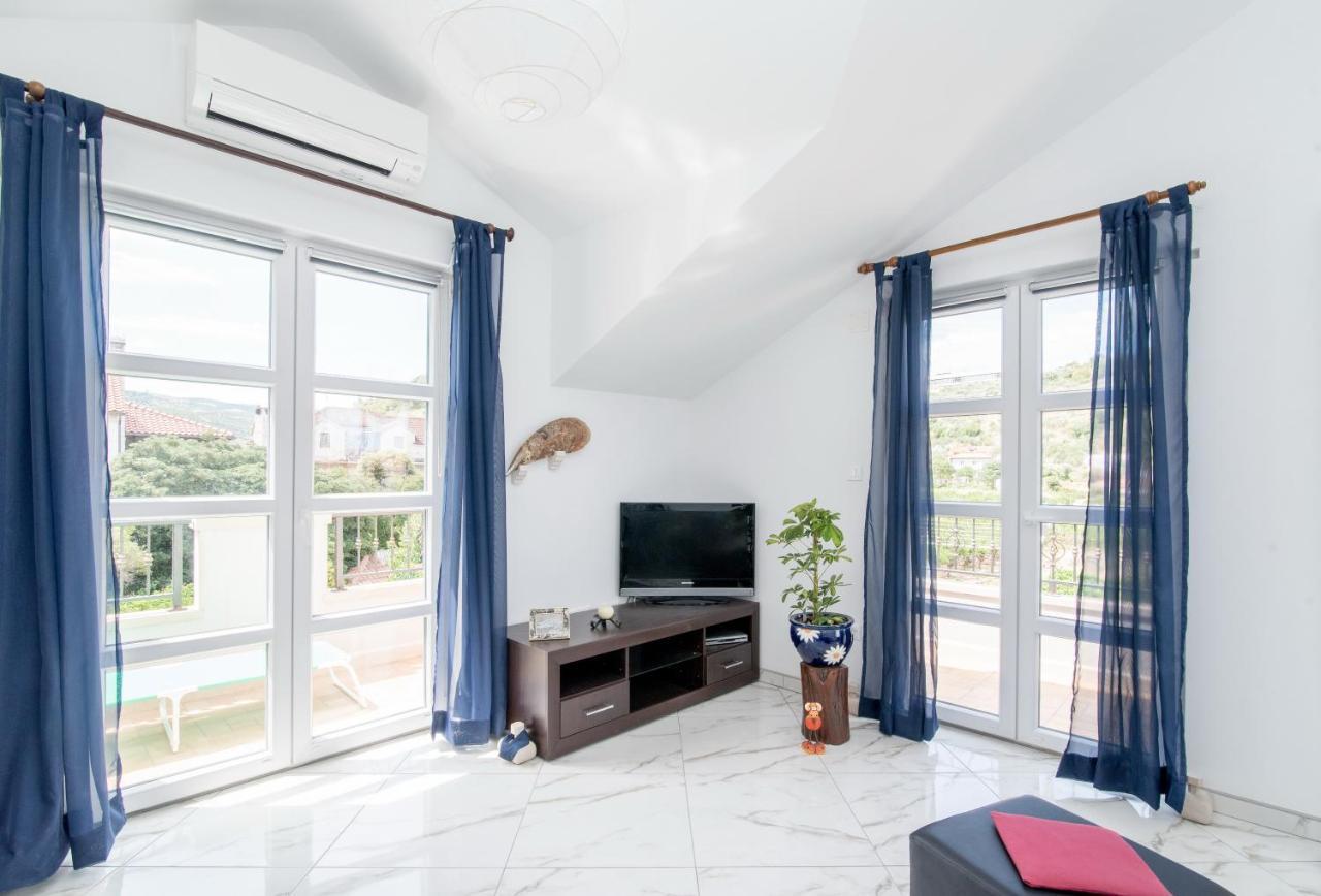 פוסטיר Apartments Mare מראה חיצוני תמונה