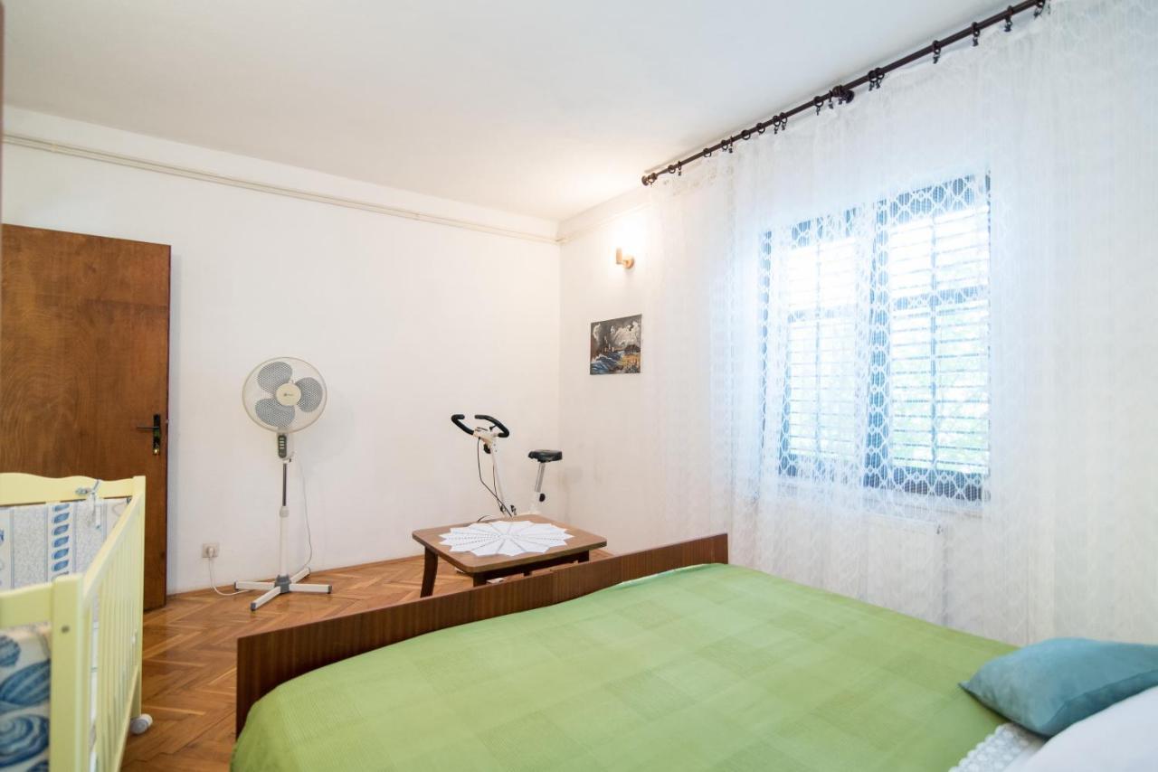 פוסטיר Apartments Mare מראה חיצוני תמונה